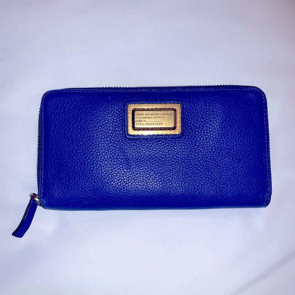 Marc Jacobs Pebbled Blue Classic Zip Wallet